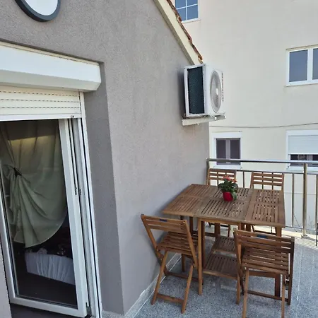 Bogumila 公寓 Sukošan