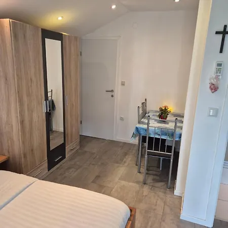 Bogumila Apartament Sukošan